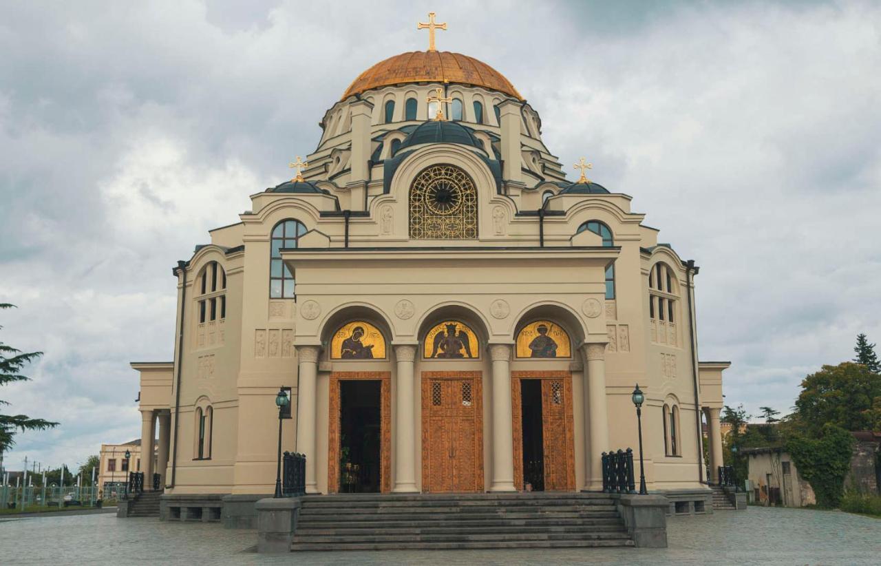 Hotel Park Green Поти Экстерьер фото