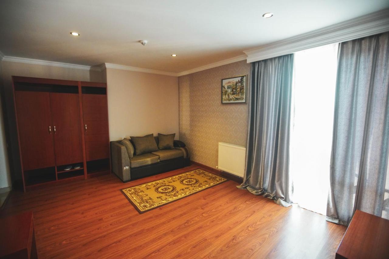 Hotel Park Green Поти Экстерьер фото